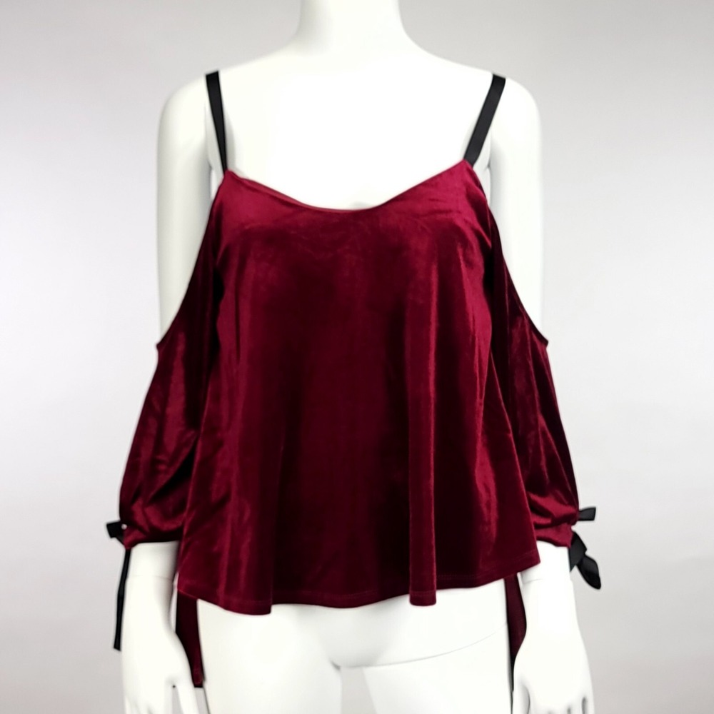 Romeo +‎ Juliet Couture Burgundy Velvet Cold Shoulder Tie Back Top Small